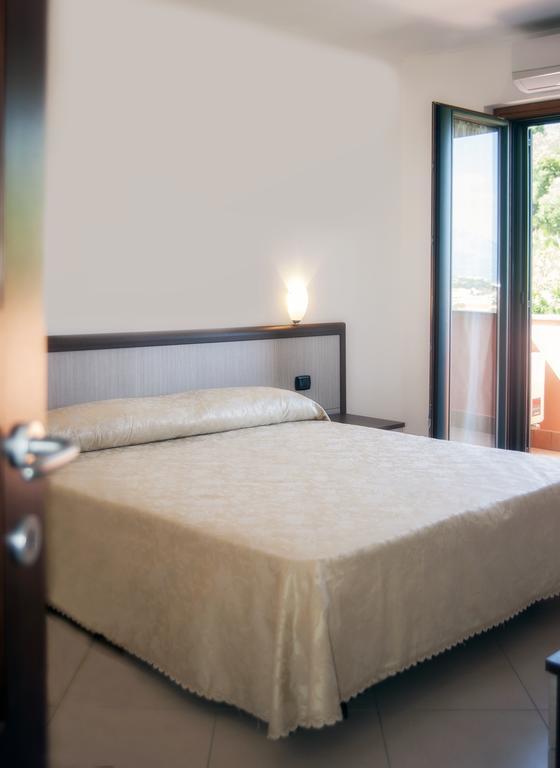 Residence Gli Ulivi Di Eolo Sapri Szoba fotó